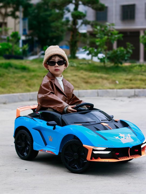 ماشین شارژی مازراتی طرح پلیسی