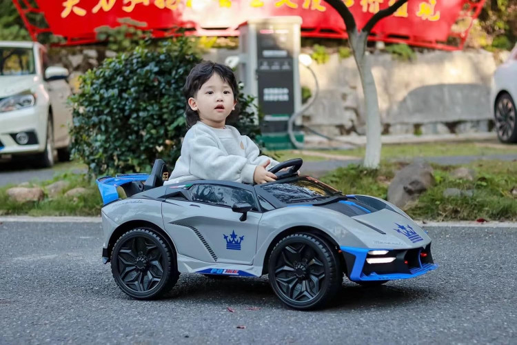 ماشین شارژی مازراتی طرح پلیسی