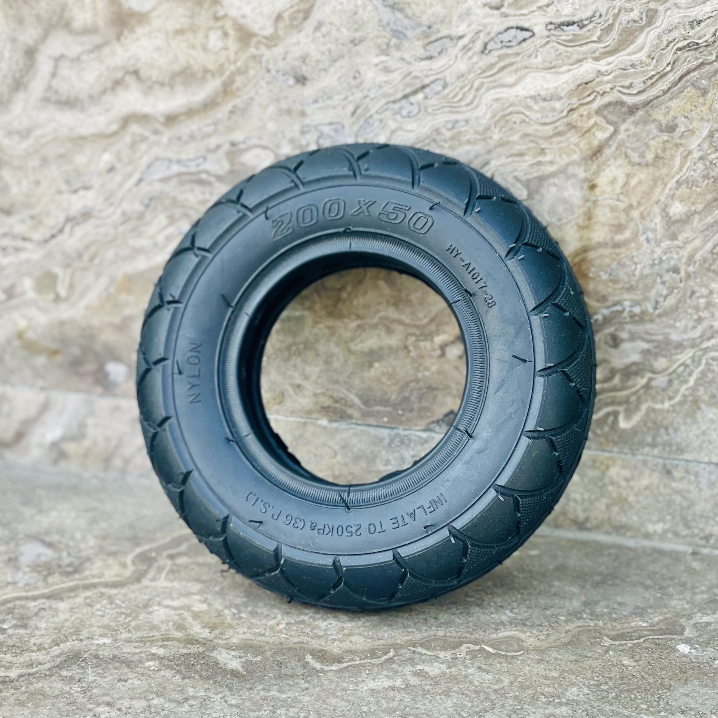 لاستیک اسکوتر برقی سایز 200x50 بادی