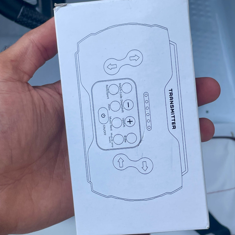 ماشین شارژی پرادو لندکروز ۴ موتوره لوکس | مناسب ۱۰ ماه تا ۸ سال